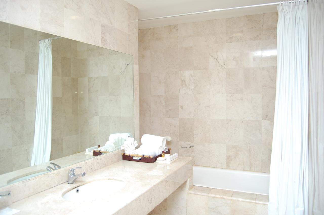 Hotel Ebony Batulicin Bilik gambar