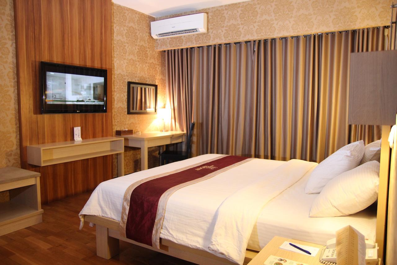 Hotel Ebony Batulicin Bilik gambar